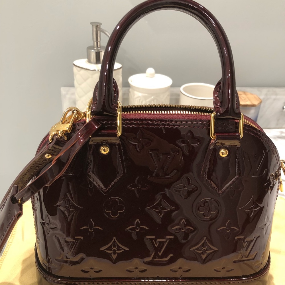 LV ALMA BB Monogram Vernis Leather - Amarante
